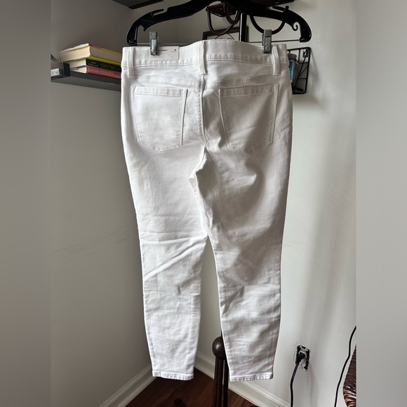 SOMA Slimming 5 Pocket Jeans WHITE SIZE MEDIUM - Picture 9 of 9